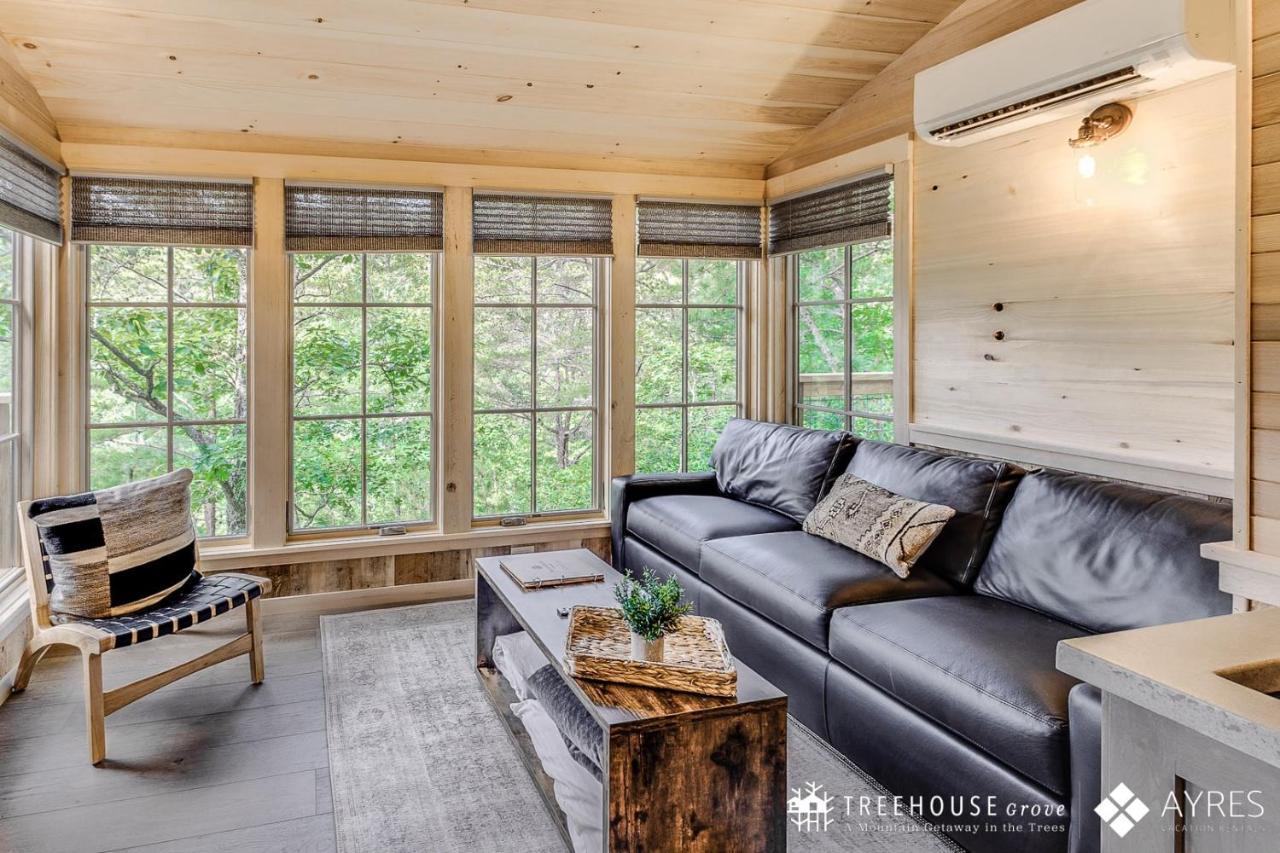 The Blackjack Oak In Treehouse Grove At Norton Creek Gatlinburg Esterno foto