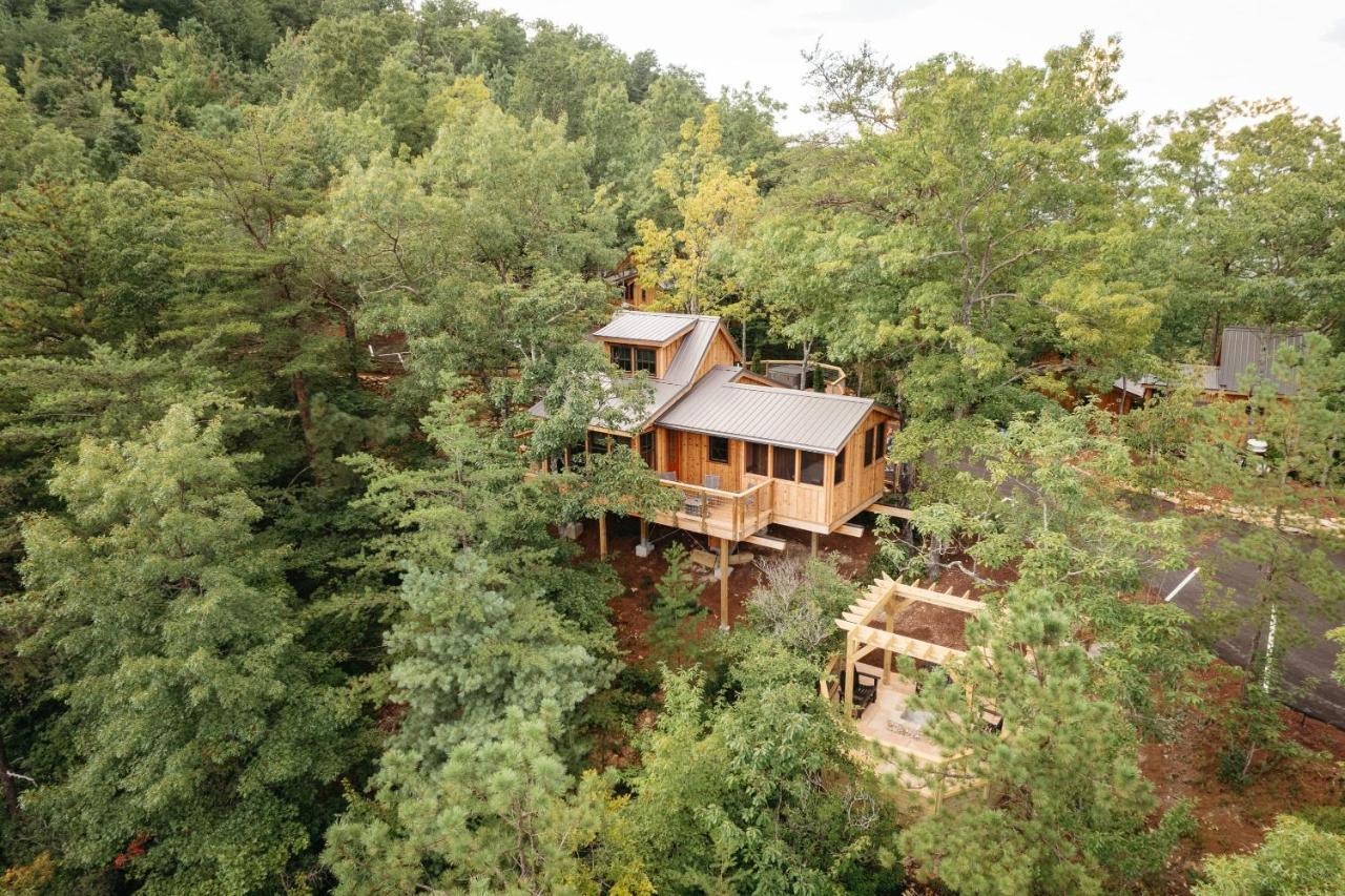 The Blackjack Oak In Treehouse Grove At Norton Creek Gatlinburg Esterno foto